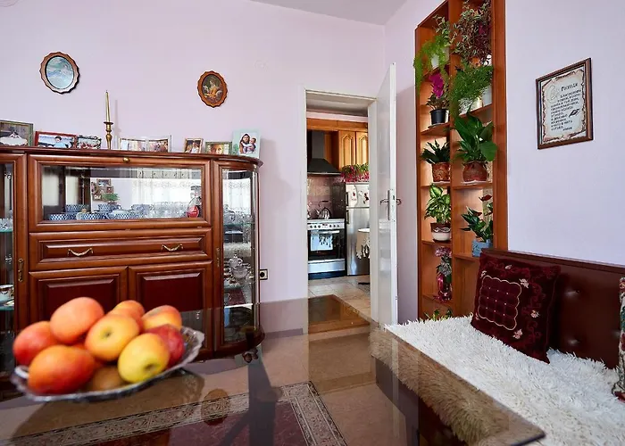 Dora Apartman Pomorie